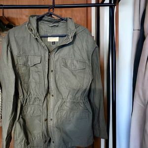 NWOT Universal Thread Women’s Canvas Hooded Utility Jacket Size M